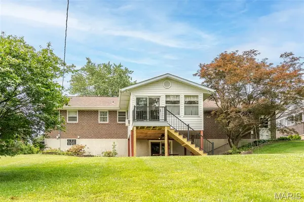 803 Ridgeview DR, Washington, MO 63090