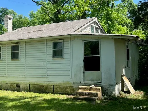 8048 Riverview DR, Dittmer, MO 63023