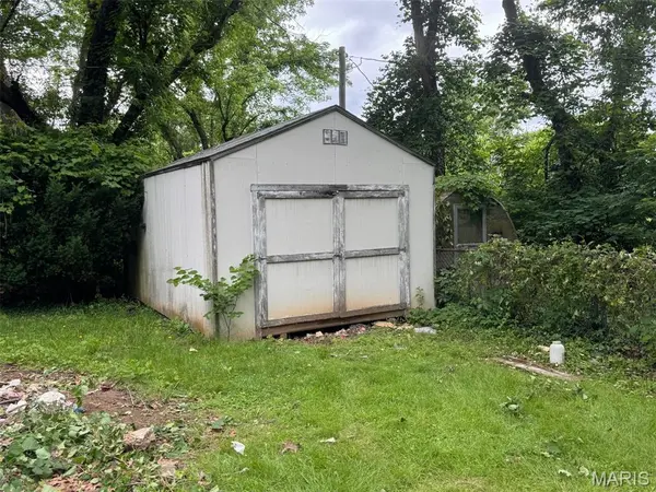 820 W Madison ST, Lebanon, MO 65536