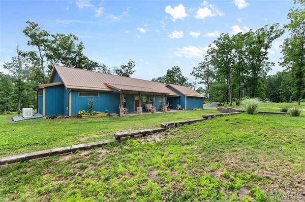 212 Chestnut View, Farmington, MO 63640