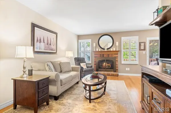 16266 Lea Oak CT, Chesterfield, MO 63017