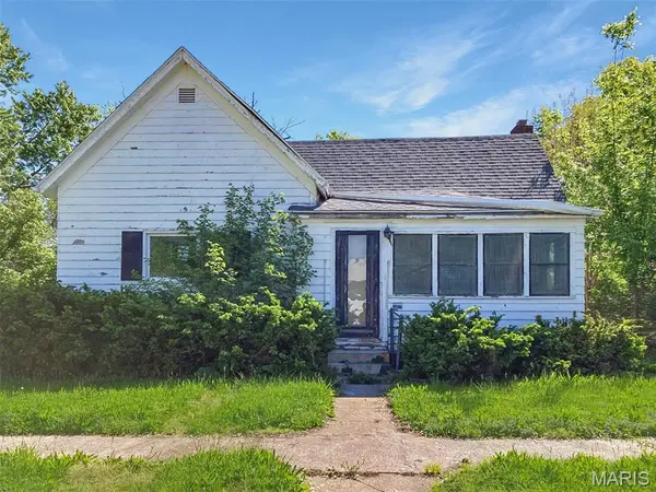 215 Market ST,  Brookfield,  MO 64628