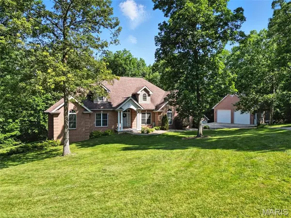 377 Peaceful Hollow DR, Washington, MO 63090