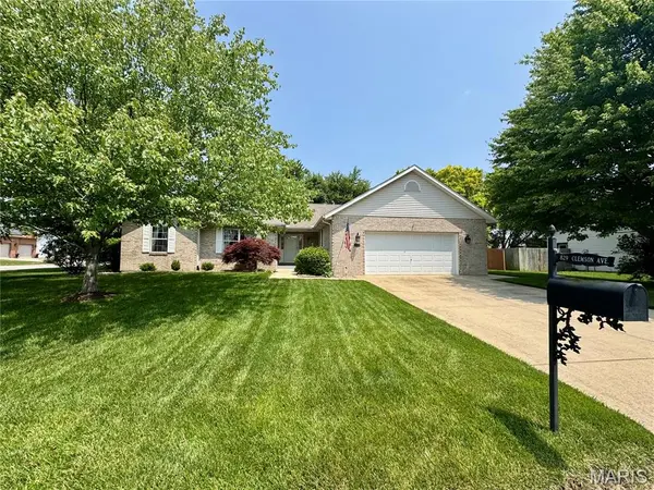 829 Clemson AVE,  Fairview Heights,  IL 62208