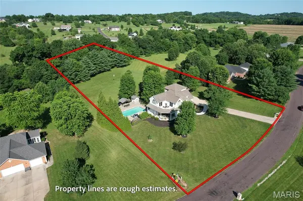 133 Pennant DR, Washington, MO 63090