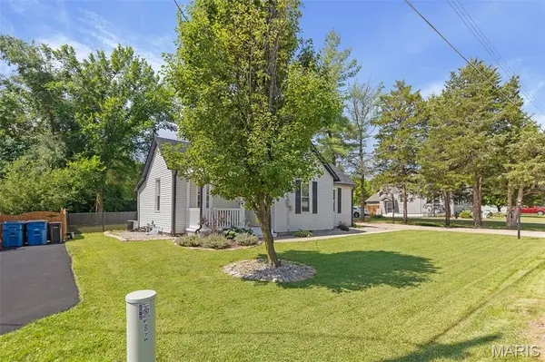 207 Hazel ST, Troy, IL 62294