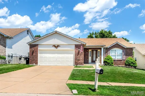 9627 Chamblin DR, Affton, MO 63123