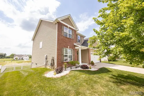 3917 Beechmont CIR, Swansea, IL 62226