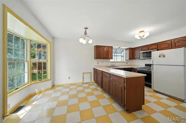 9856 Oak Haven AVE, Rock Hill, MO 63119