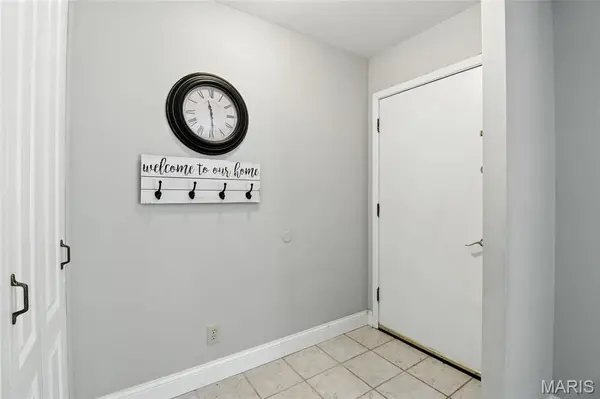 1837 San Luis Rey Pkwy, Fenton, MO 63026