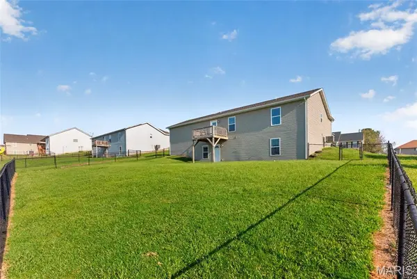 172 Black Willow LN, Cape Girardeau, MO 63701