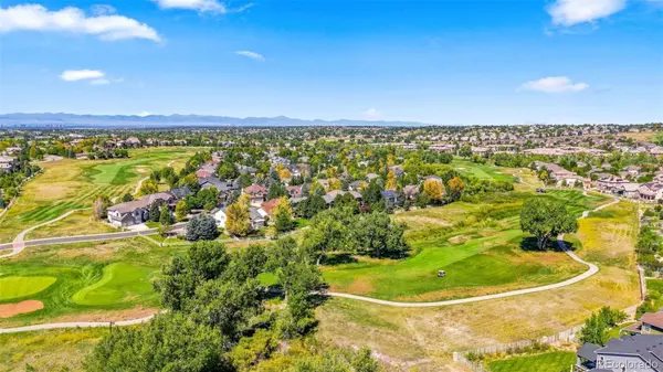 7147 S Versailles ST, Aurora, CO 80016