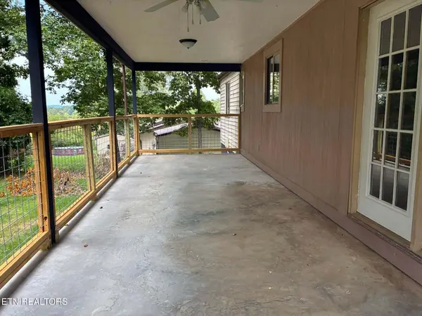 158 Tango Drive, Madisonville, TN 37354