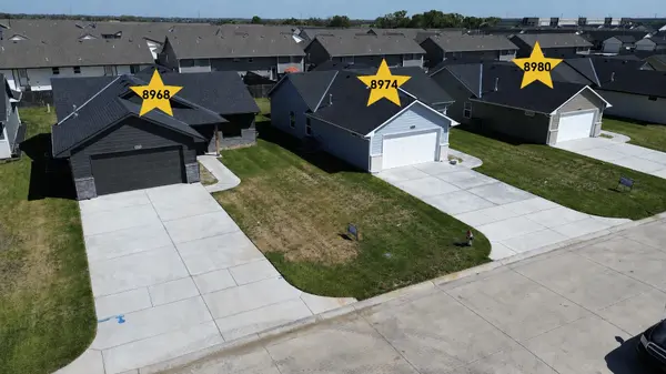 8992 E Forbes Cir., Bel Aire, KS 67226