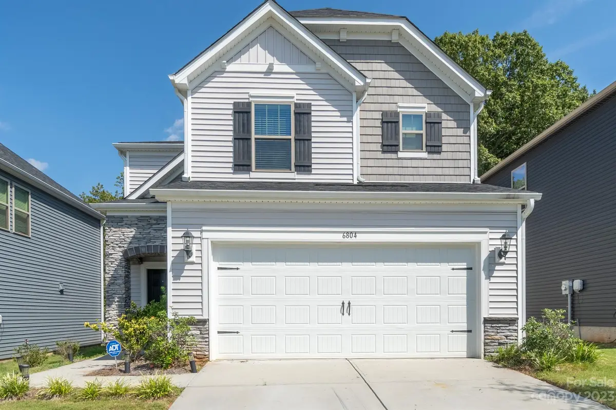 6804 Good News DR, Charlotte, NC 28215
