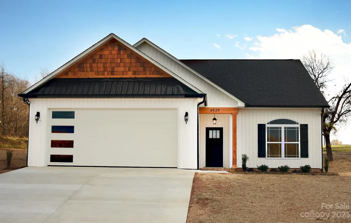4929 Southview DR, Hickory, NC 28602
