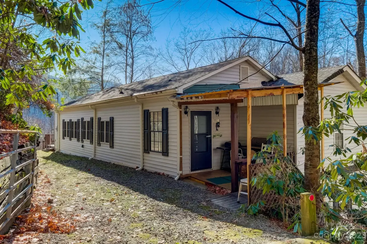 124 Split Rail DR, Maggie Valley, NC 28751