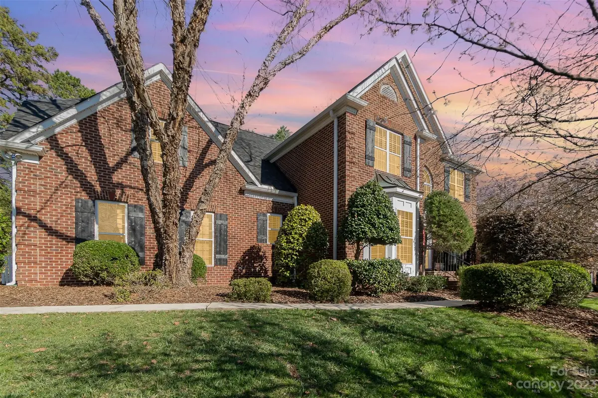 2943 Providence Trail LN, Charlotte, NC 28270