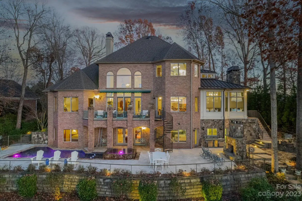 190 Plantation DR, Mooresville, NC 28117