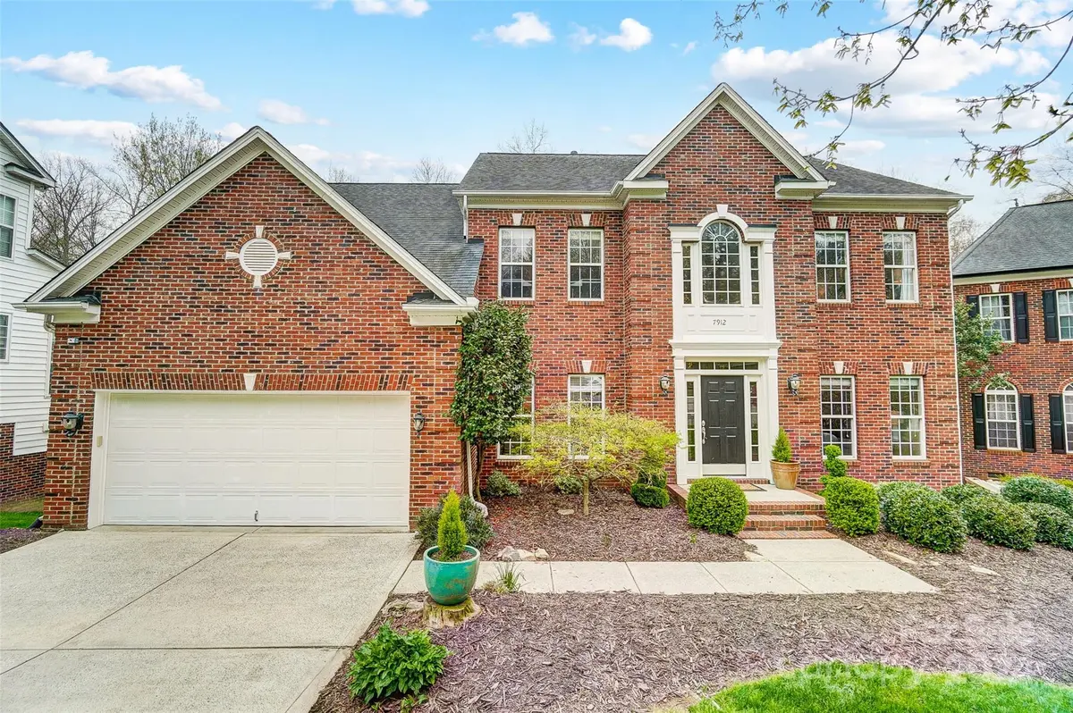 7912 Wilby Hollow DR, Charlotte, NC 28270