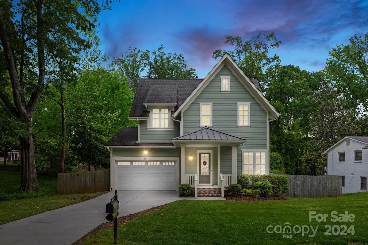 1701 Flynnwood DR, Charlotte, NC 28205