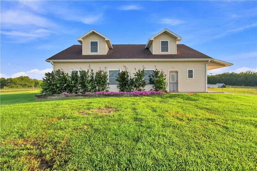 45526 Highway K HWY, Richmond, MO 64085