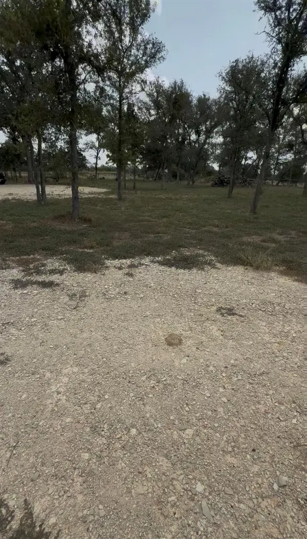 6070 Farm to Market 672, Dale, TX 78616