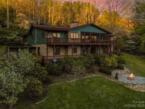 670 Country Club DR, Canton, NC 28716