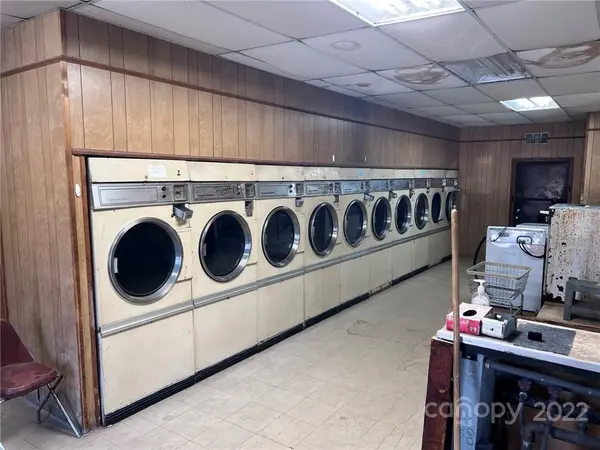 826 Broad ST, Camden, SC 29020