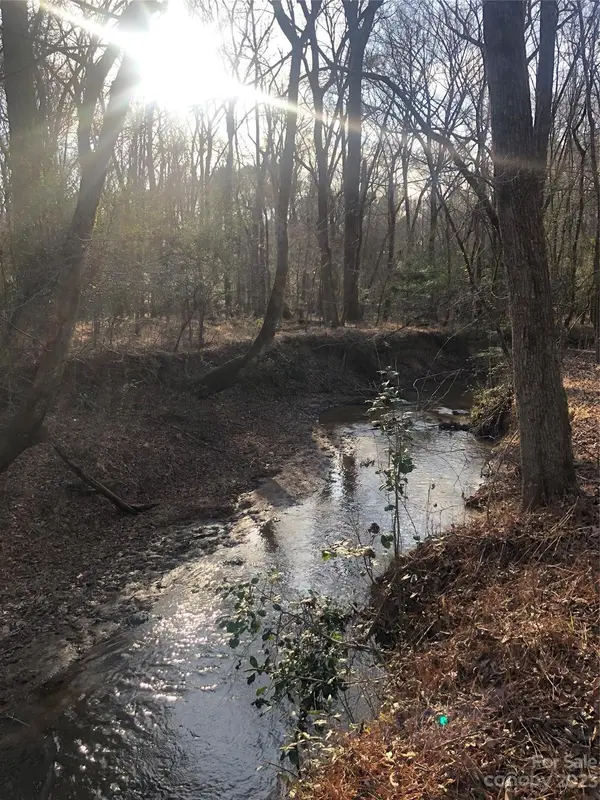 2858 Flat Rock RD, Camden, SC 29020