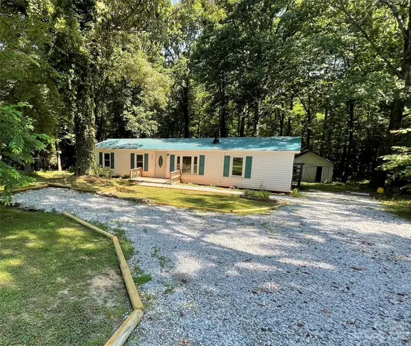 554 Clay ST, Linwood, NC 27299