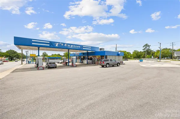 106 E Boyce ST, Manning, SC 29102