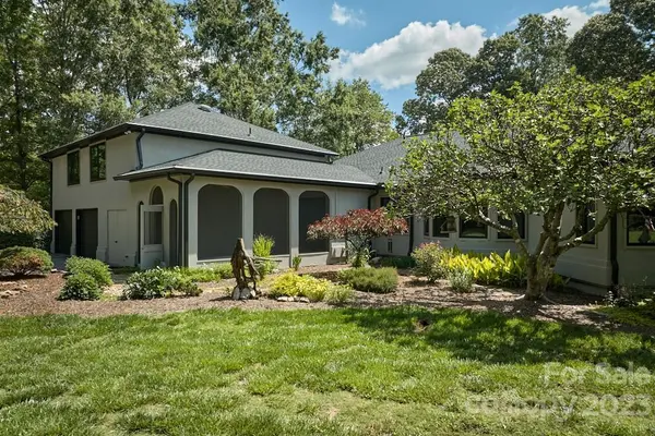 290 Stable Gate DR, Campobello, SC 29322