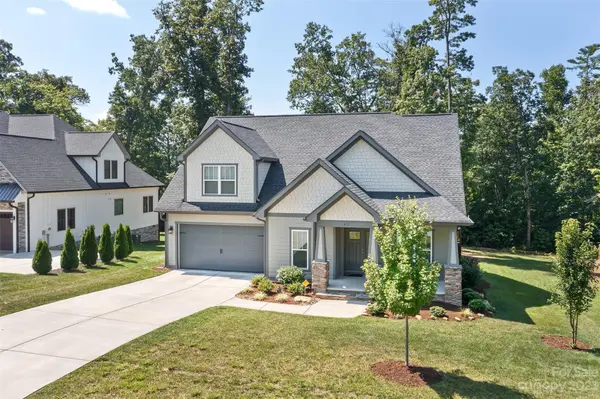 49 Jackson Meadow RD, Fletcher, NC 28732