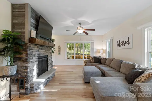 212 Creswell RD, Mount Gilead, NC 27306
