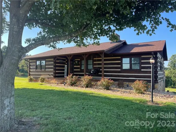 6004 Pea Ridge PASS, Hamptonville, NC 27020