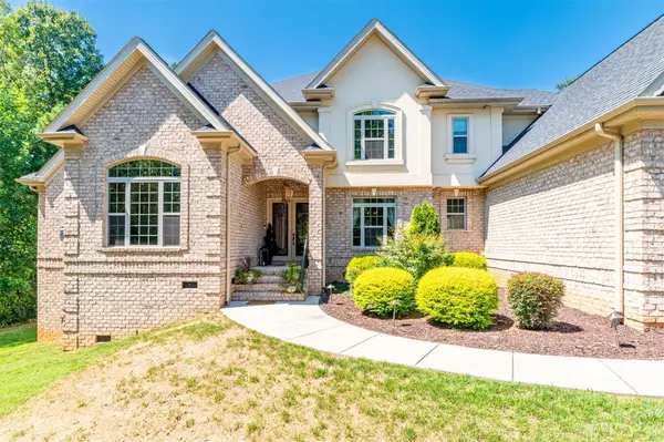 108 Winding Forest DR, Troutman, NC 28166