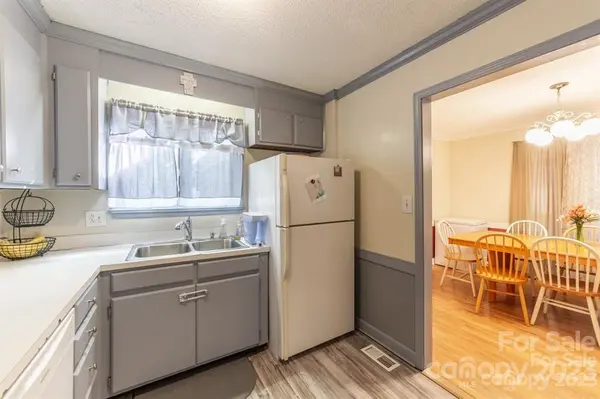 148 Cedarwood PL, Concord, NC 28025