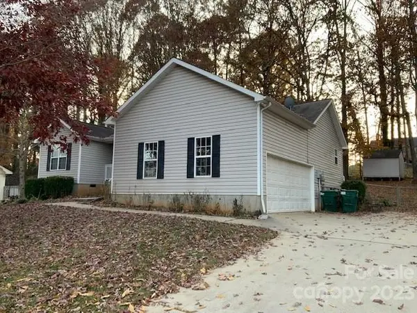 1111 Dixie Park AVE, Newton, NC 28658