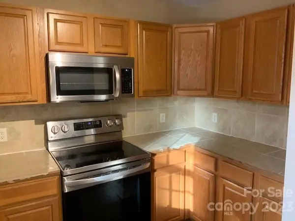 1111 Dixie Park AVE, Newton, NC 28658