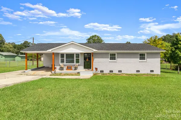 997 Greenbriar DR, Lancaster, SC 29720