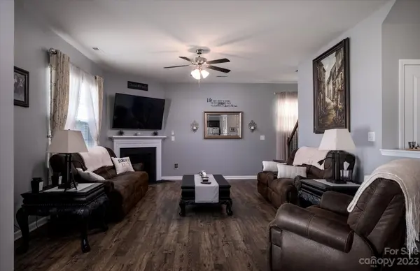154 N Cromwell DR, Mooresville, NC 28115