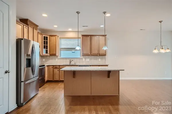 105 Cranbrook LN, Mooresville, NC 28117