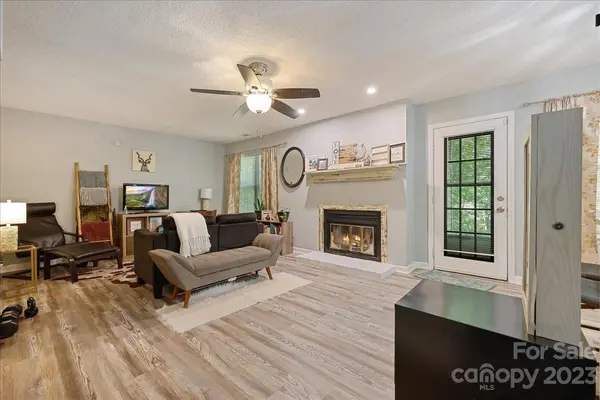 407 Gooseneck DR #A1, Cary, NC 27513