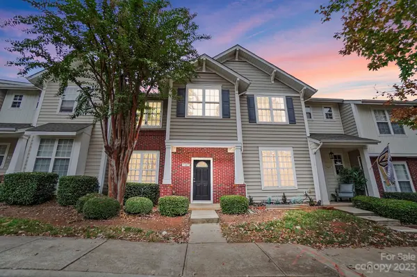 5045 Sunset Ridge CT, Charlotte, NC 28269