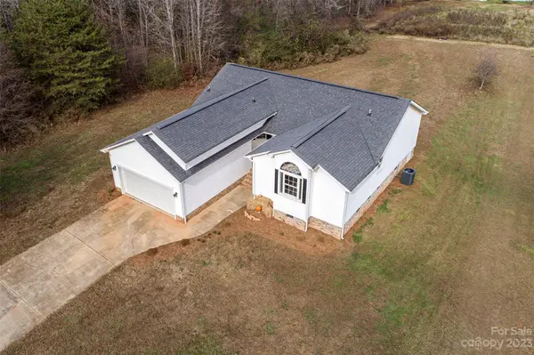 6638 Love Point RD, Denver, NC 28037