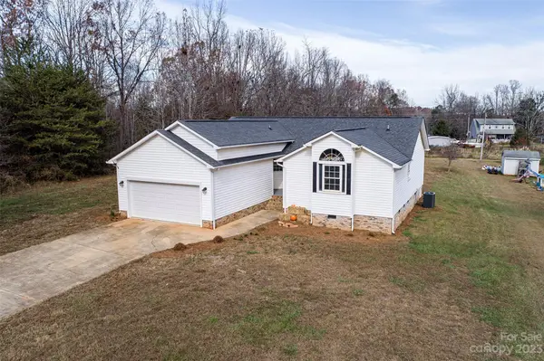 6638 Love Point RD,  Denver,  NC 28037