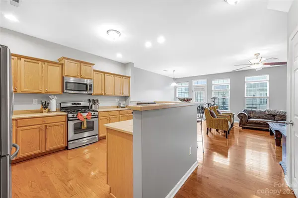 8307 Viewpoint LN, Cornelius, NC 28031