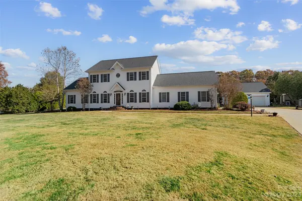 162 Golden Oak DR, Statesville, NC 28625