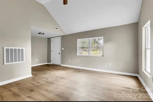 107 Old Rocky Ford LN, Statesville, NC 28625